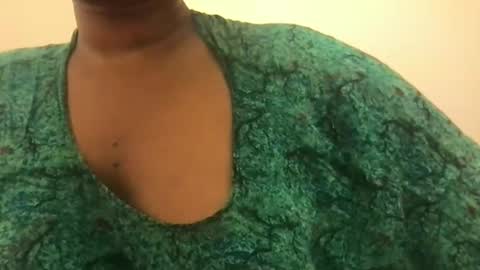 bebeyaa online show from April 14, 9:43 pm