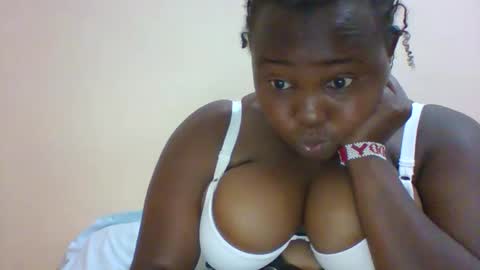 bebswee21 online show from January 18, 5:06 pm