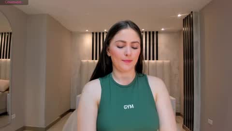 Snapshot of beccabaxter chatting on February 18, 7:30 pm Am Becca online show from February 18, 7:30 pm