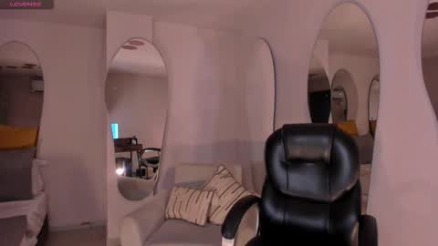 Snapshot of beccabaxter chatting on September 20, 7:37 pm Am Becca online show from September 20, 7:37 pm
