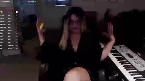 Snapshot of beccalubov chatting on June 19, 2:16 am Becca Lubov online show from June 19, 2:16 am