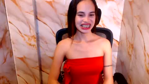 Snapshot of beccamiller22 chatting on July 5, 11:56 pm becca online show from July 5, 11:56 pm