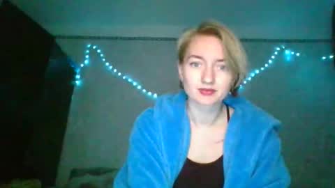 Snapshot of beckixjewelqw chatting on April 3, 7:06 am BeckiXJewelqw online show from April 3, 7:06 am