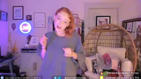 Snapshot of beckthetongue chatting on October 2, 10:06 pm Beck the tongue online show from October 2, 10:06 pm