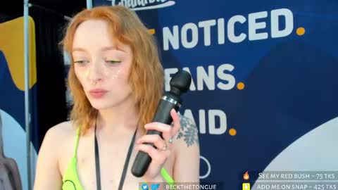 Snapshot of beckthetongue chatting on October 24, 10:06 pm Beck the tongue online show from October 24, 10:06 pm