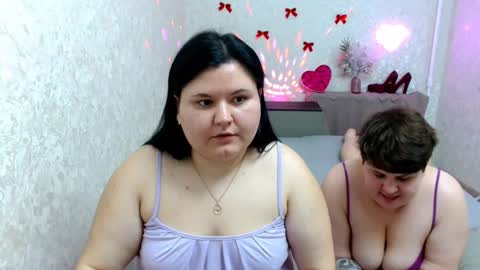 BeckyAndEllen online show from December 11, 11:19 am