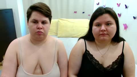 BeckyAndEllen online show from October 1, 8:42 am