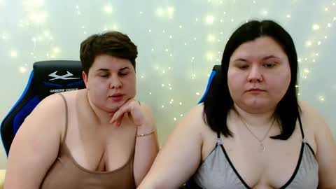 BeckyAndEllen online show from December 13, 9:42 pm