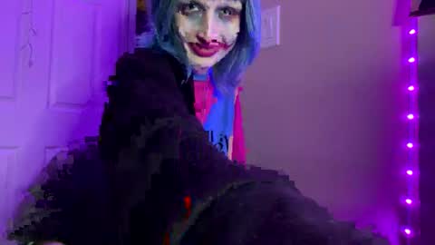 Snapshot of beckytheclown chatting on December 18, 10:02 pm Beckytheclown online show from December 18, 10:02 pm