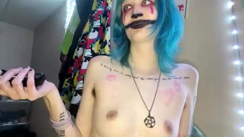 Snapshot of beckytheclown chatting on February 21, 10:37 pm Beckytheclown online show from February 21, 10:37 pm