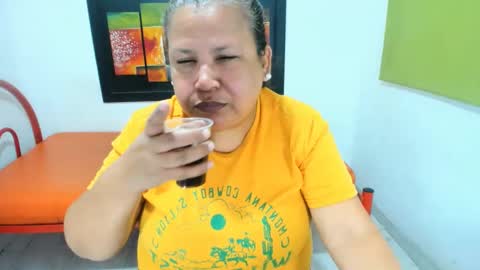 beckyummys online show from March 5, 12:11 pm