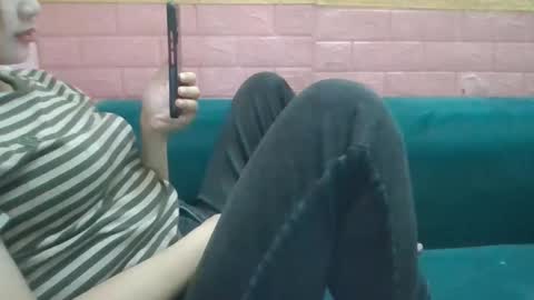 beebaby_xx online show from October 13, 1:16 am