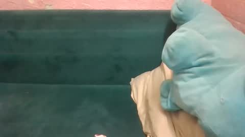 beebaby_xx online show from October 23, 3:50 am