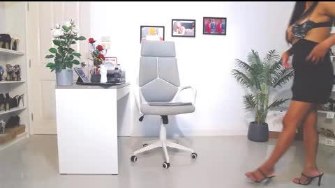 Bee if you ever see the girl who can take 12 inch all the way inside the ass try me online show from March 9, 3:54 am