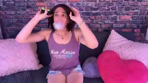 Roxy Runs Far online show from August 8, 12:29 pm