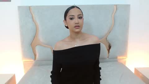 BELLA online show from October 7, 2:36 pm