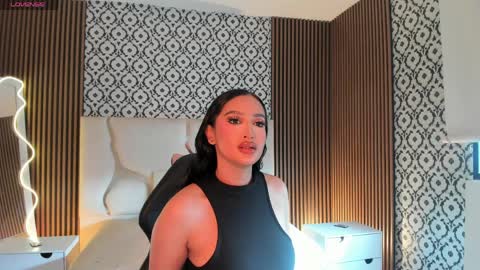 BELLA online show from April 10, 12:21 pm