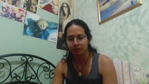 Snapshot of beentage chatting on December 23, 11:17 pm Alex online show from December 23, 11:17 pm