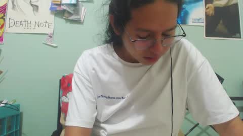 Snapshot of beentage chatting on January 24, 7:08 am Alex online show from January 24, 7:08 am