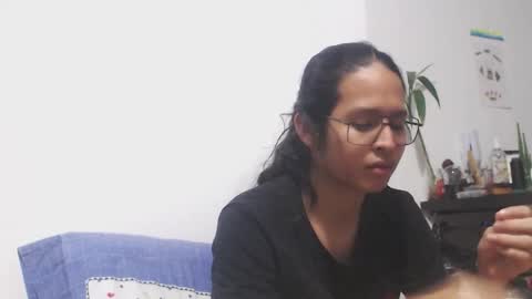 Snapshot of beentage chatting on November 19, 5:07 am Alex online show from November 19, 5:07 am