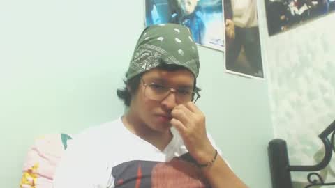 Snapshot of beentage chatting on July 20, 3:32 am Alex online show from July 20, 3:32 am