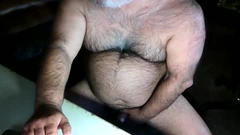 Snapshot of beers19 chatting on October 23, 6:45 am beers19 online show from October 23, 6:45 am