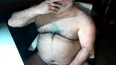 Snapshot of beers19 chatting on November 25, 2:39 pm beers19 online show from November 25, 2:39 pm