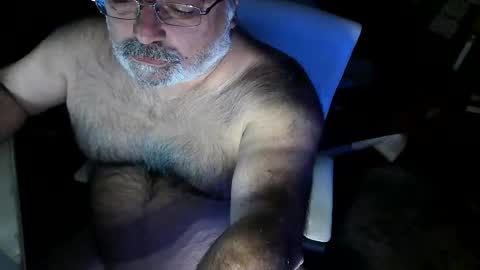 Snapshot of beers19 chatting on December 5, 3:41 pm beers19 online show from December 5, 3:41 pm