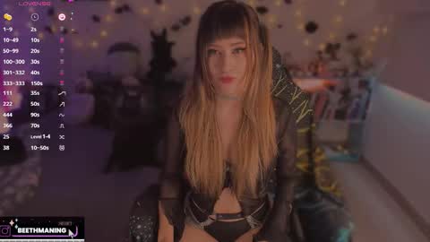       online show from October 7, 12:13 pm