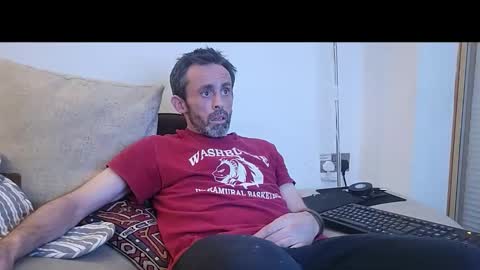 begbestuk online show from October 20, 3:40 am