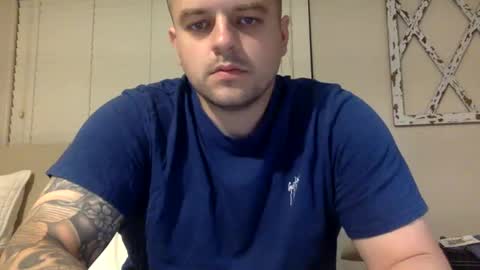 Snapshot of beginnersluck111 chatting on October 10, 2:21 am Beginners Luck online show from October 10, 2:21 am