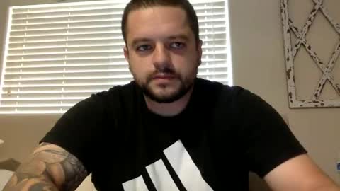 Snapshot of beginnersluck111 chatting on November 1, 3:36 pm Beginners Luck online show from November 1, 3:36 pm