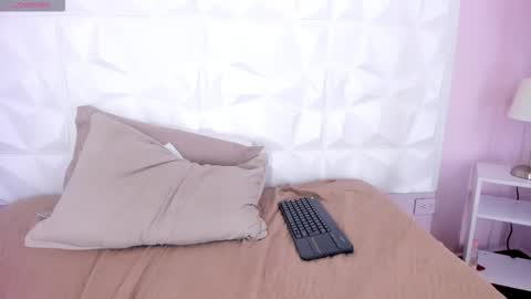 belaizza online show from November 5, 7:58 pm