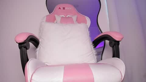  Belkis  online show from January 18, 10:49 pm