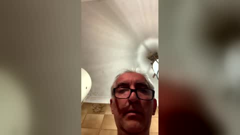 Snapshot of bell63 chatting on March 2, 8:54 am bell63 online show from March 2, 8:54 am