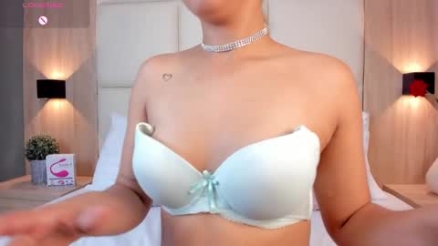 Bella cam online show from January 25, 7:07 pm