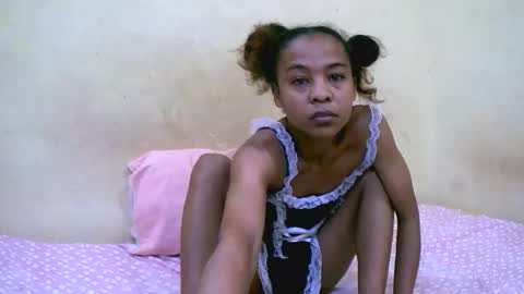 bella193999 online show from December 21, 6:53 am