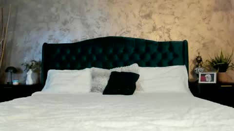 Goddesssophie online show from September 11, 7:19 am