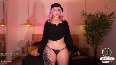 Snapshot of bella__donne chatting on October 22, 11:43 am online show from October 22, 11:43 am