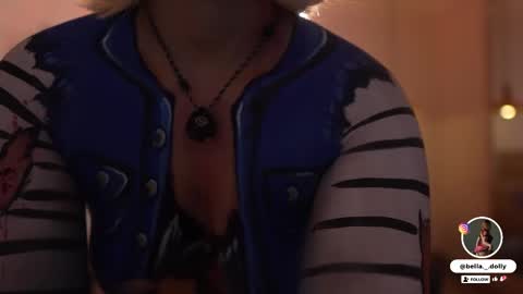 Snapshot of bella__donne chatting on October 24, 7:21 pm online show from October 24, 7:21 pm