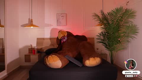 Snapshot of bella__donne chatting on October 31, 11:22 am online show from October 31, 11:22 am