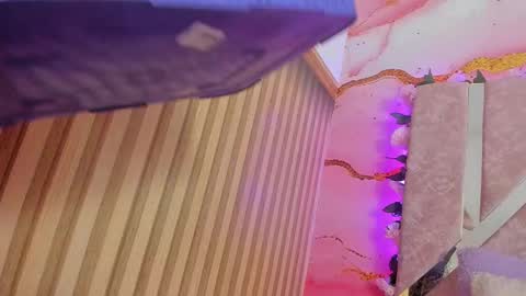 Melanie  online show from February 6, 10:29 am