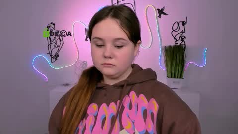 Snapshot of bella_blade chatting on December 15, 6:17 am bella_blade online show from December 15, 6:17 am