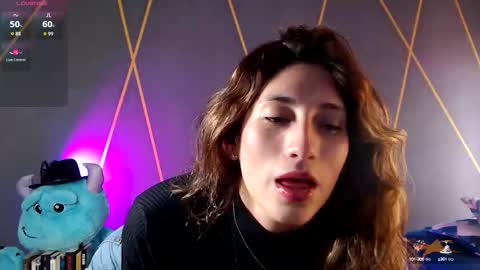bella_caroline online show from October 1, 8:15 pm