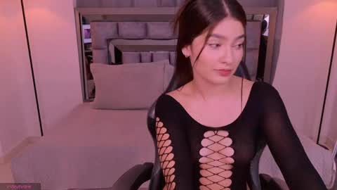 Bella  online show from May 14, 8:37 pm