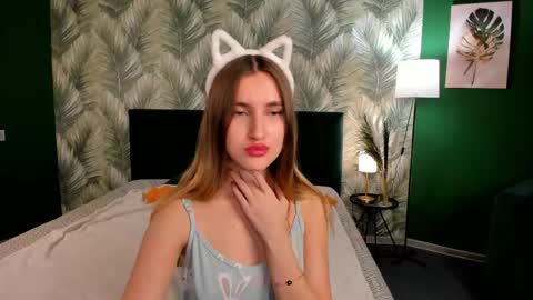 Bella online show from October 6, 12:02 pm