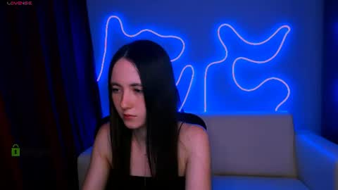 Snapshot of bella_dorn chatting on June 28, 7:09 pm Bella online show from June 28, 7:09 pm