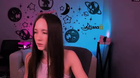 Snapshot of bella_dorn chatting on July 12, 9:33 am Bella online show from July 12, 9:33 am