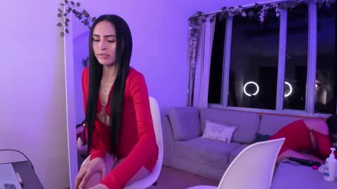 Snapshot of bella_es chatting on February 6, 5:01 am Onlyfans isa bella 23 online show from February 6, 5:01 am