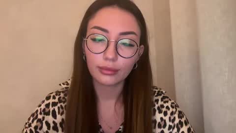 bella_foxxi online show from December 27, 9:43 pm